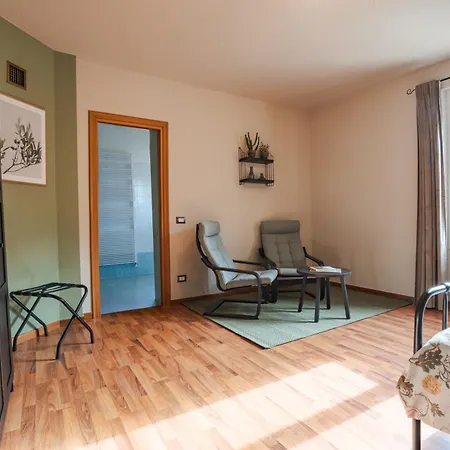 Casa Modero 3*
